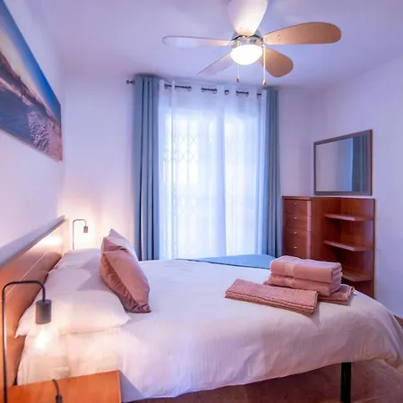 El Patio - Just 170m From Apartment